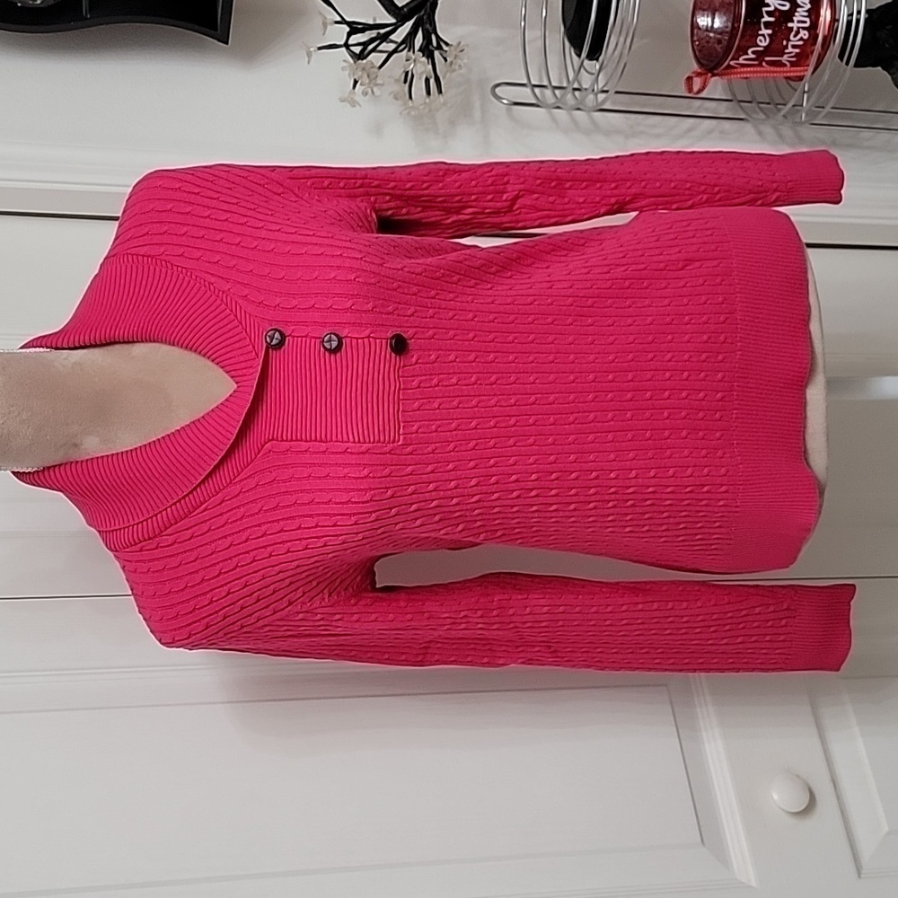 Jeanne Pierre Size M Fuchsia Cable Knit Pullover Sweater, EUC.